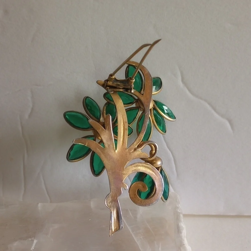 ELEGANT FACETED GREEN GLASS HAIR CLIP FLOWERS DESIGN